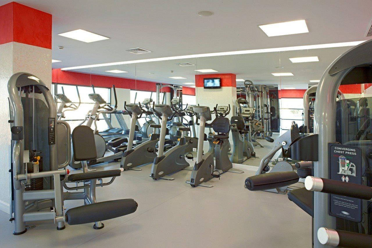 Real Marina Hotel & Spa Olhão Dış mekan fotoğraf The gym at the hotel
