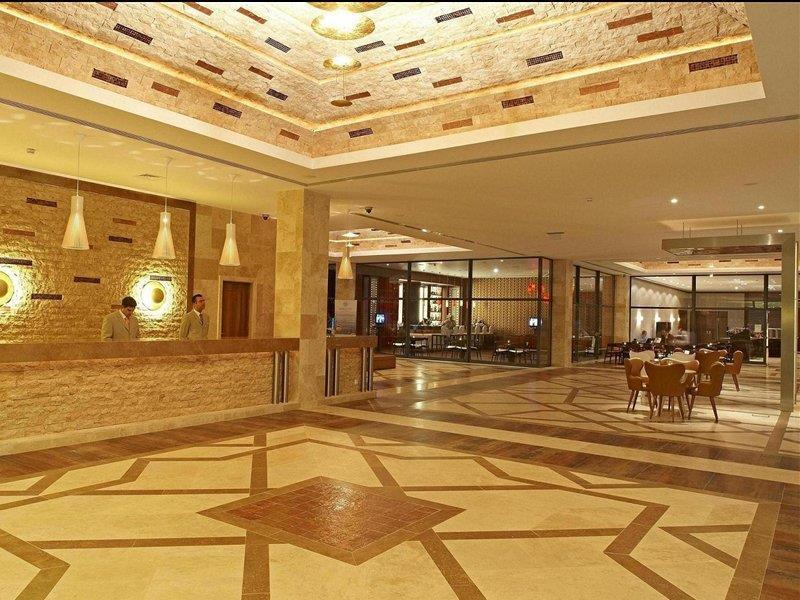 Real Marina Hotel & Spa Olhão Dış mekan fotoğraf The lobby of the hotel