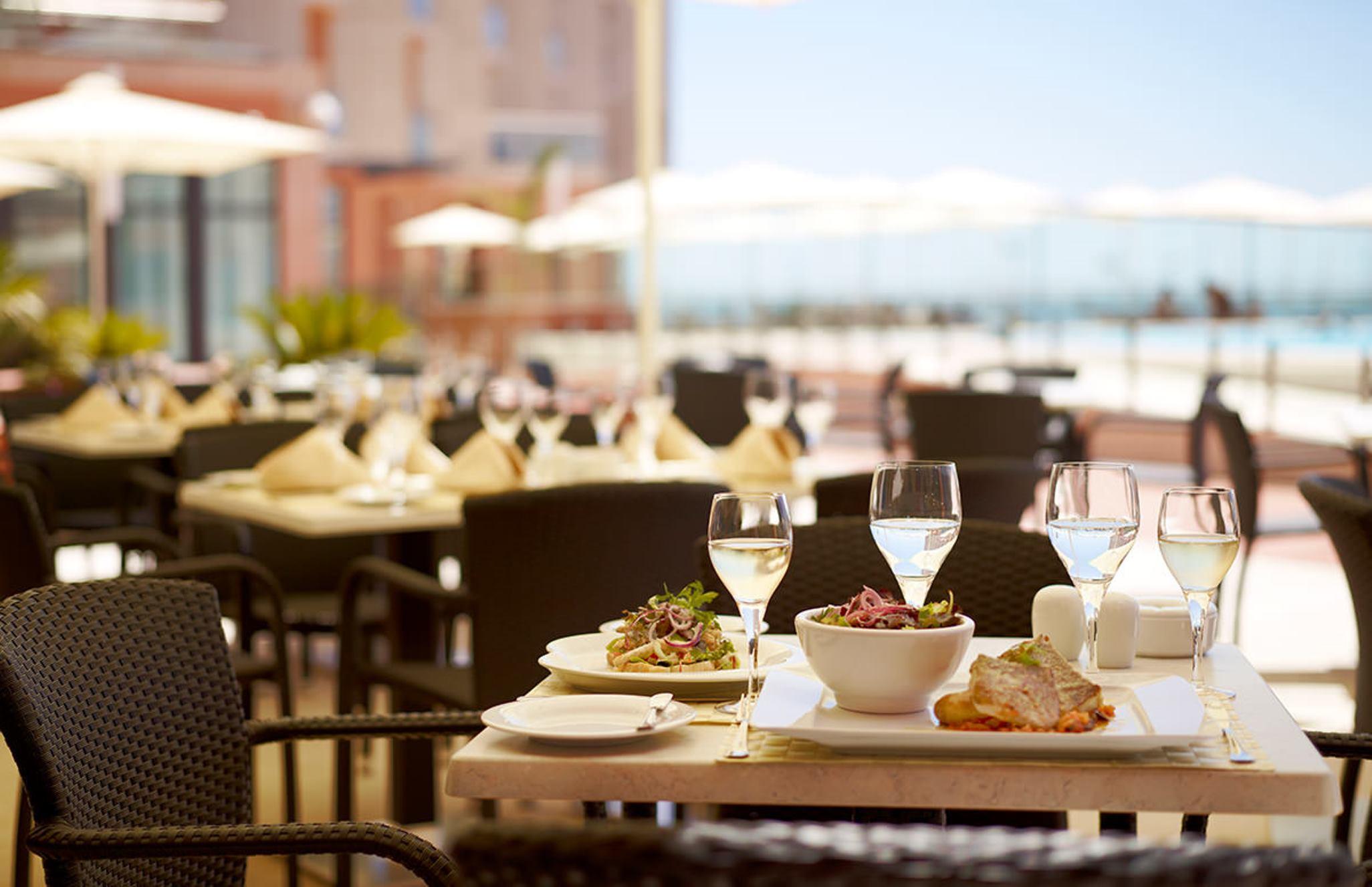 Real Marina Hotel & Spa Olhão Dış mekan fotoğraf Restaurant