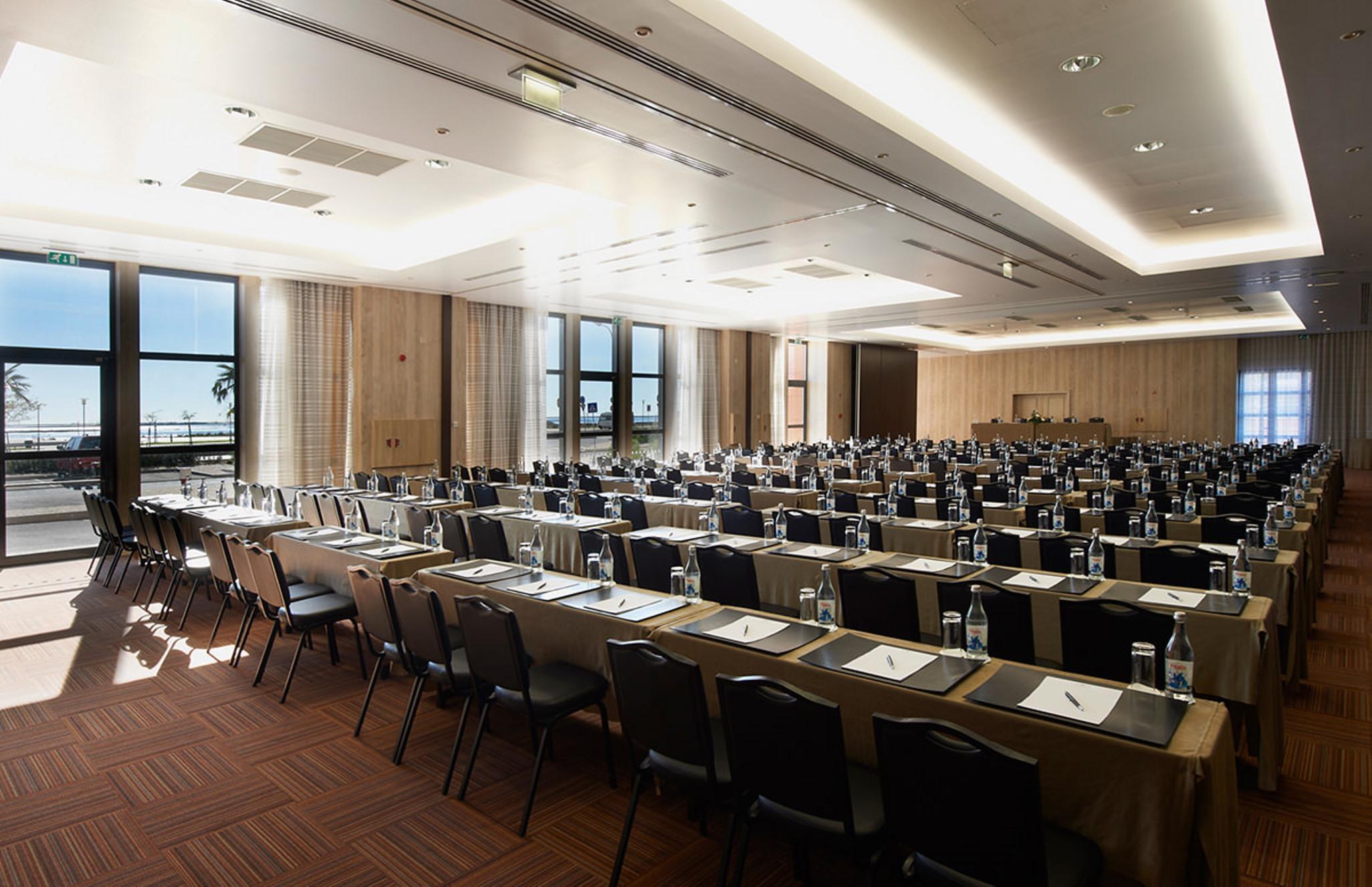 Real Marina Hotel & Spa Olhão Dış mekan fotoğraf The 2011 World Conference on Tobacco or Health