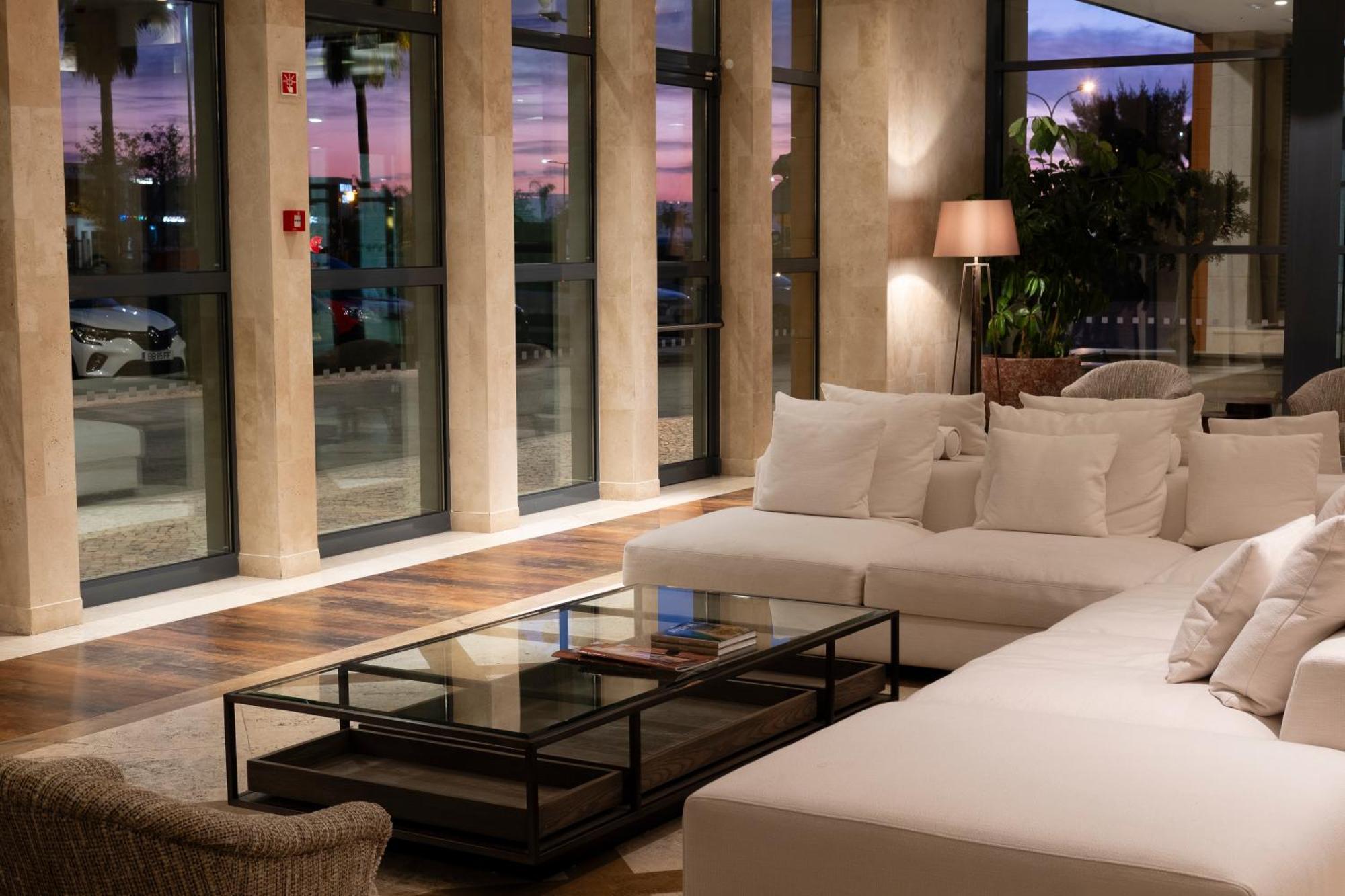 Real Marina Hotel & Spa Olhão Dış mekan fotoğraf Lobby